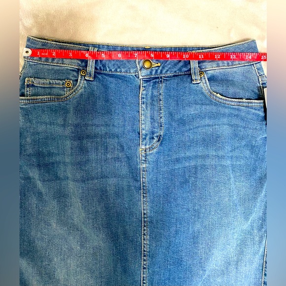 NWT Falls Creek Women’s Denim Skirt - Picture 3 of 7